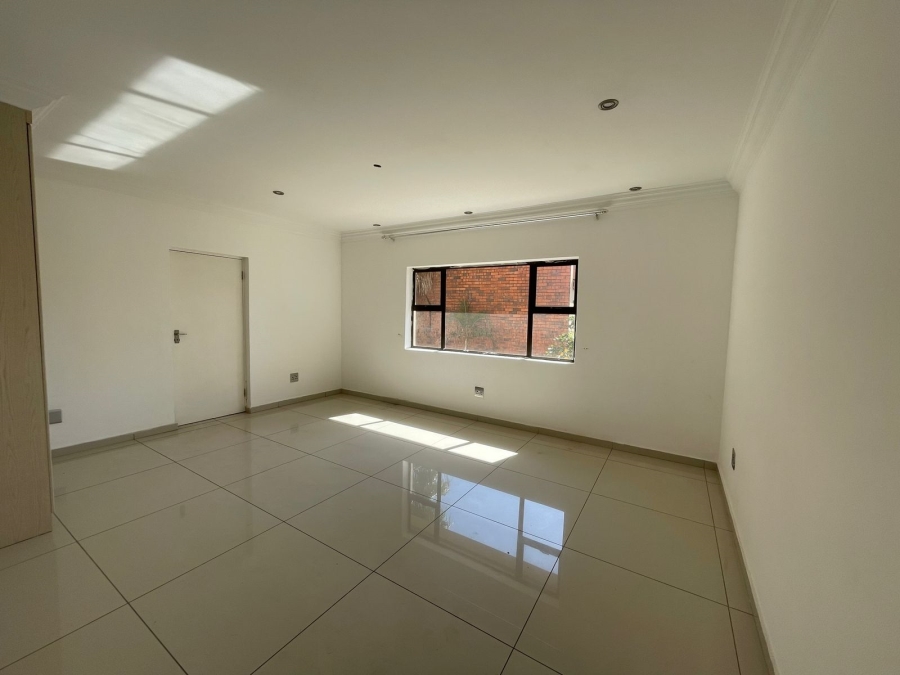 4 Bedroom Property for Sale in Birdwood Estate North West